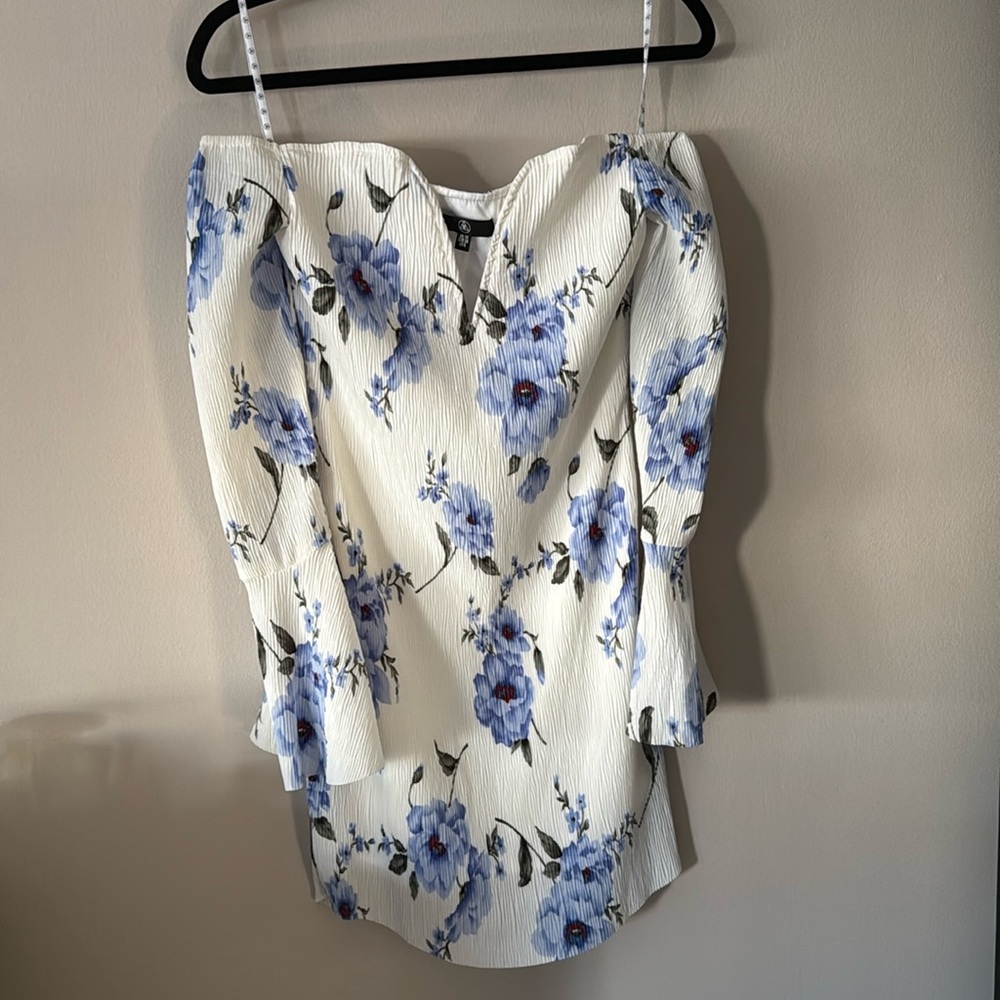 Missguided off shoulder floral dress US size 6